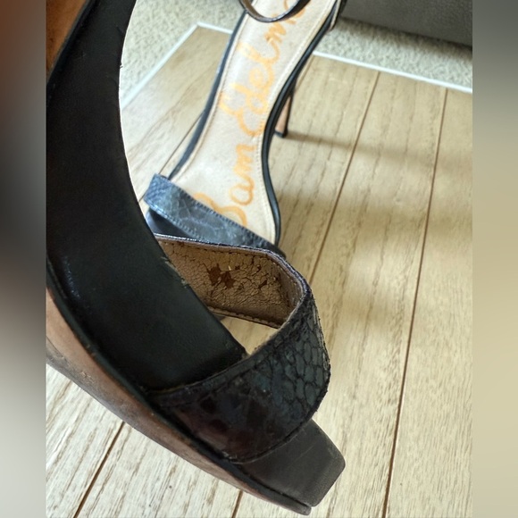 Sam Edelman Heels Size 7.5 Eleanor Black Snake Print Ankle Buckle Strap Open Toe - Picture 6 of 10